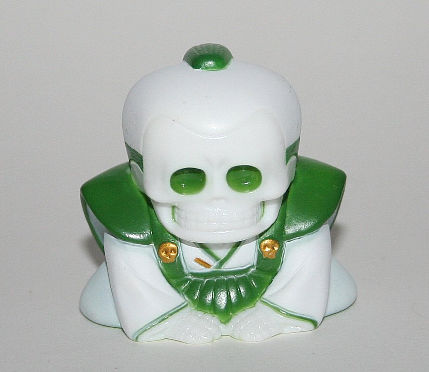 RealxHead White w/ Green Robe Honesuke