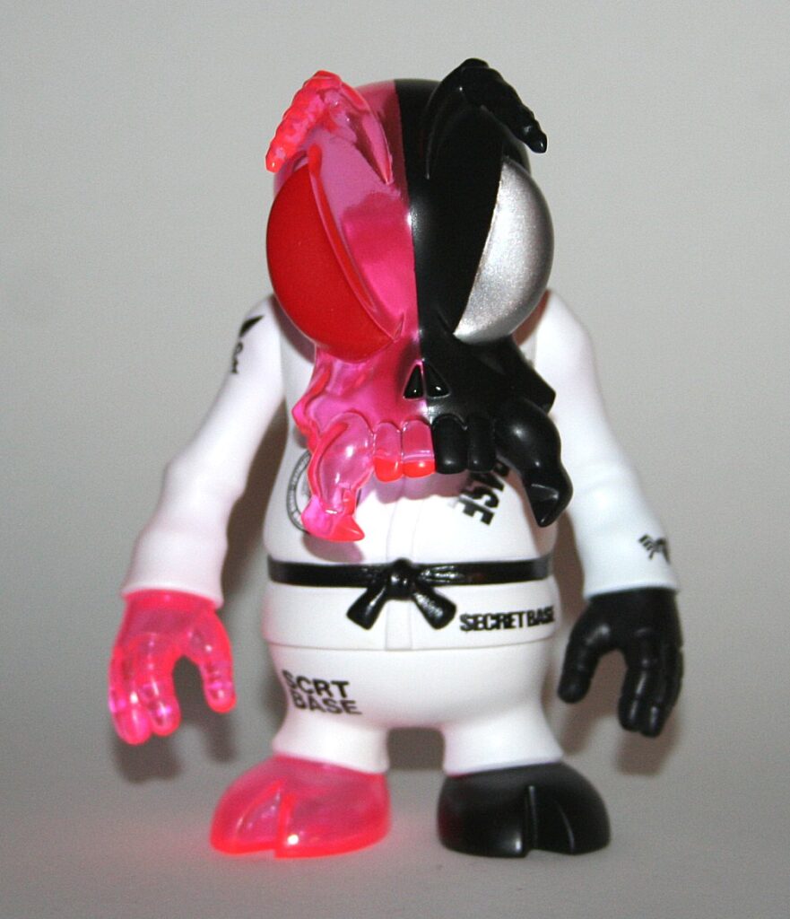 Secret Base SDCC 2007 Limited SkullBee