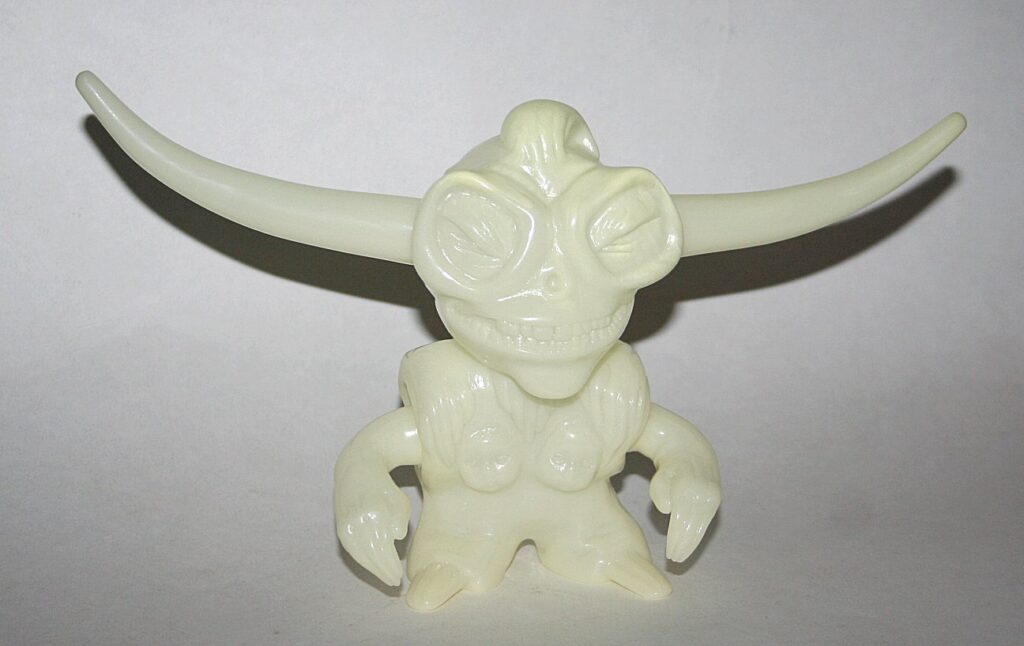 Whistling Pony Toys GID Blank Surinama
