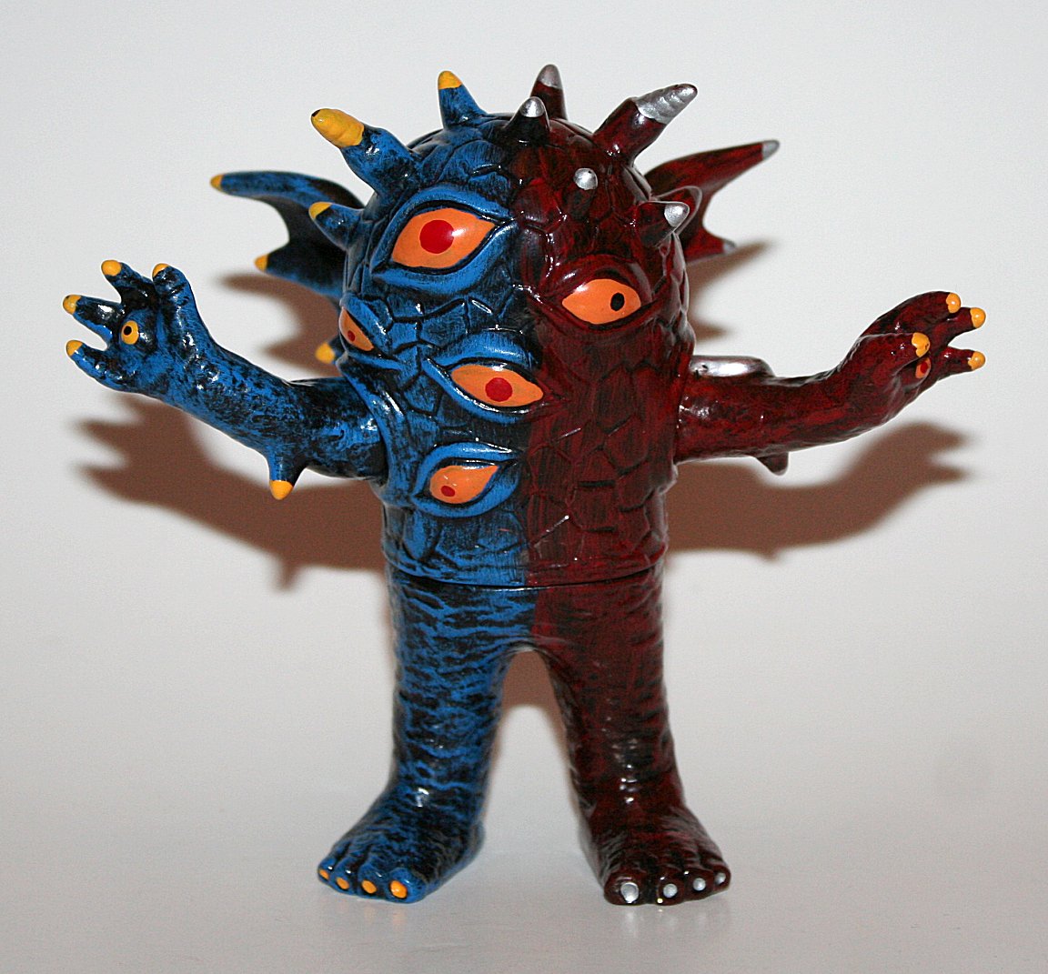 Max Toy Co Blue & Red Neo Eyezon