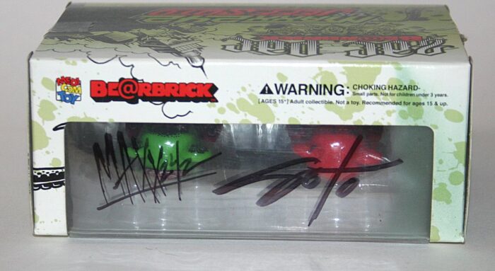 Medicom Be@rbrick Maxx242 vs Jeff Soto Signed