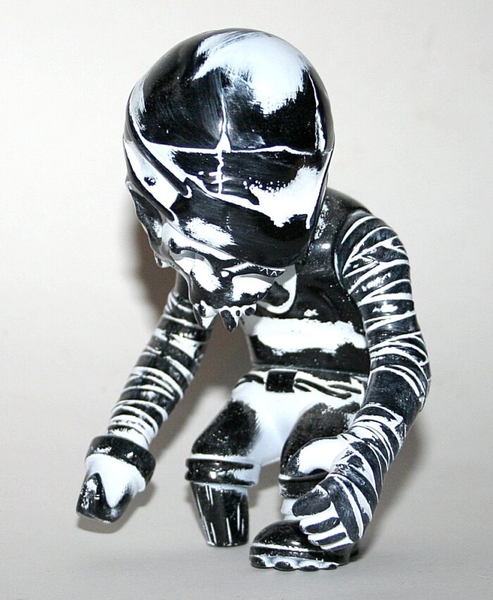 Pushead x Secret Base Pusfan.com 10th Anniversary Skullpirate