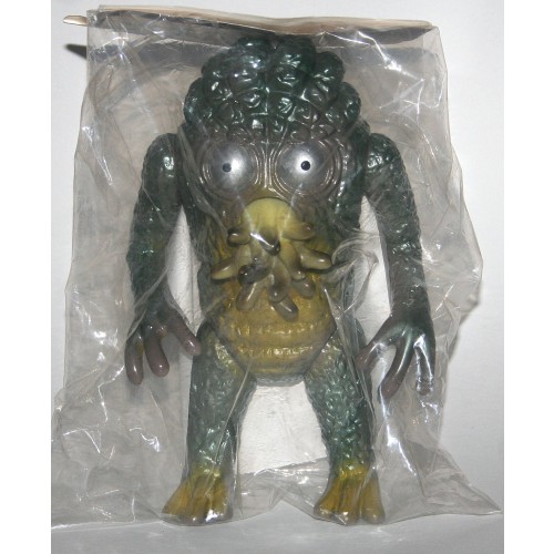 Target Eath Kaiju from Another World!