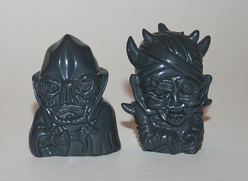 DeathCat Toys Grey Red Pharaoh and Oni Mira