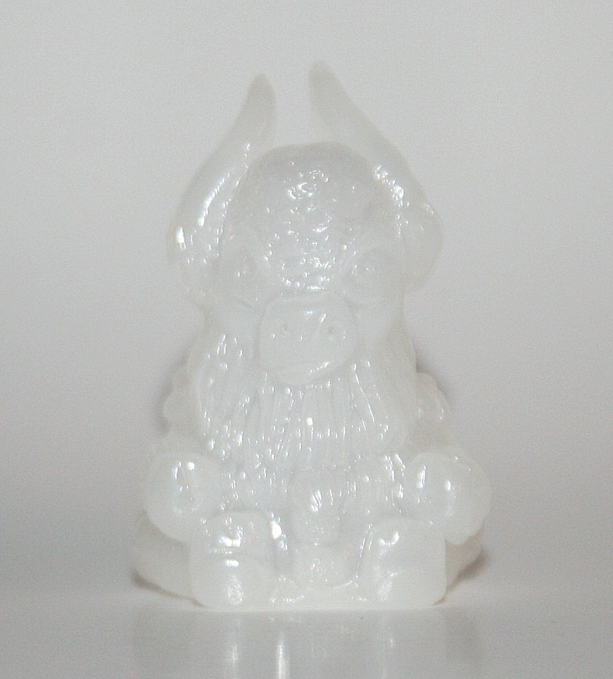 Uhoh Toys Mini Unpainted Milky White Cutnose