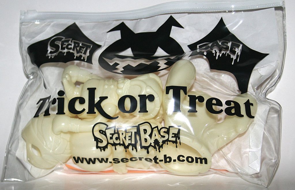 Secret Base Trick Or Treat Glow In Dark Unpainted Set