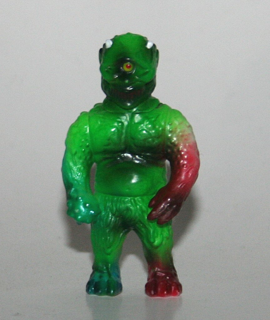 Medicom x MVH VAG Series 16 Frankenruge Ollie