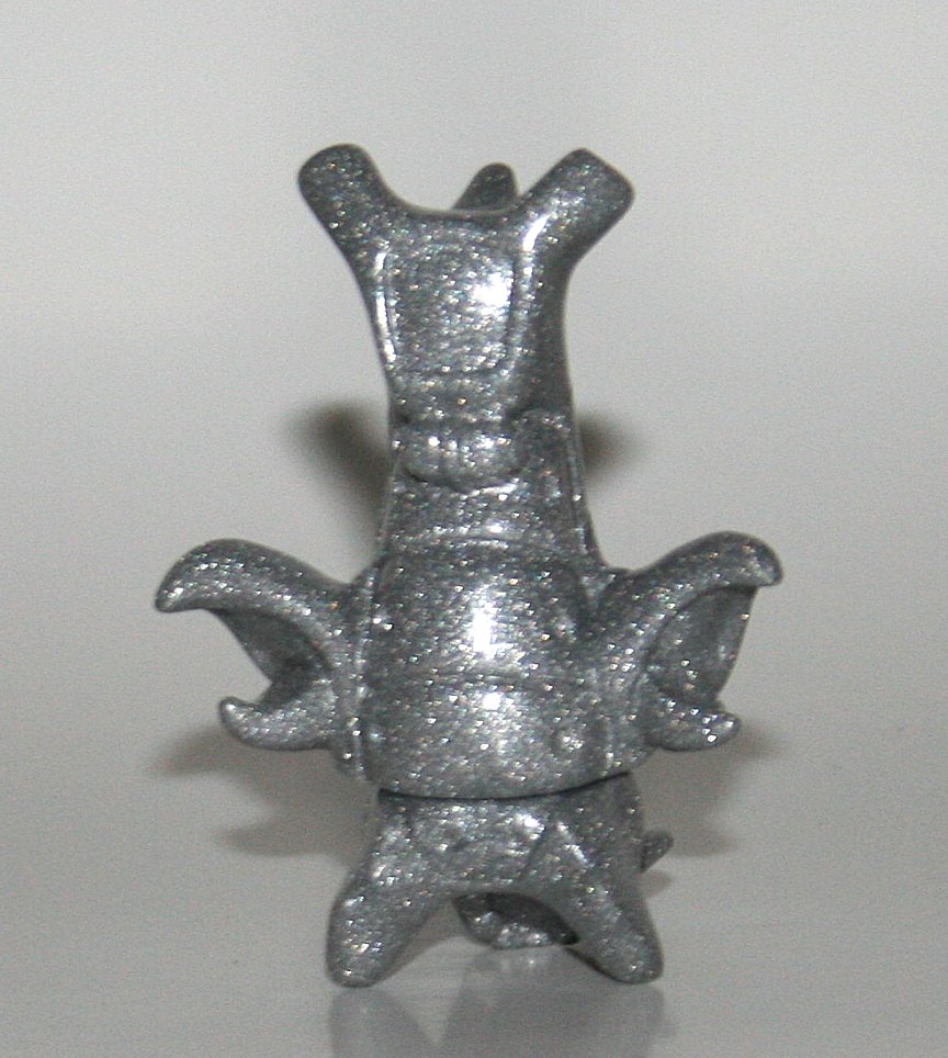 UkyDayDreamer Unpainted Silver Lame Lobzar