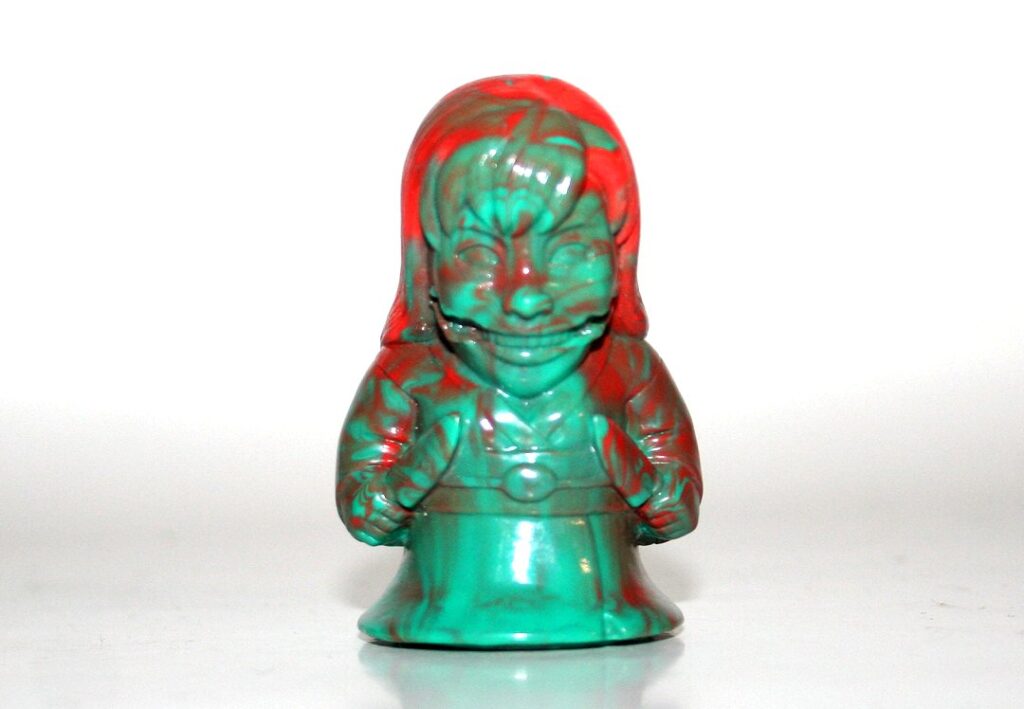 Unbox x Last Zectron Who Goes There Green and Red Girl With Knives