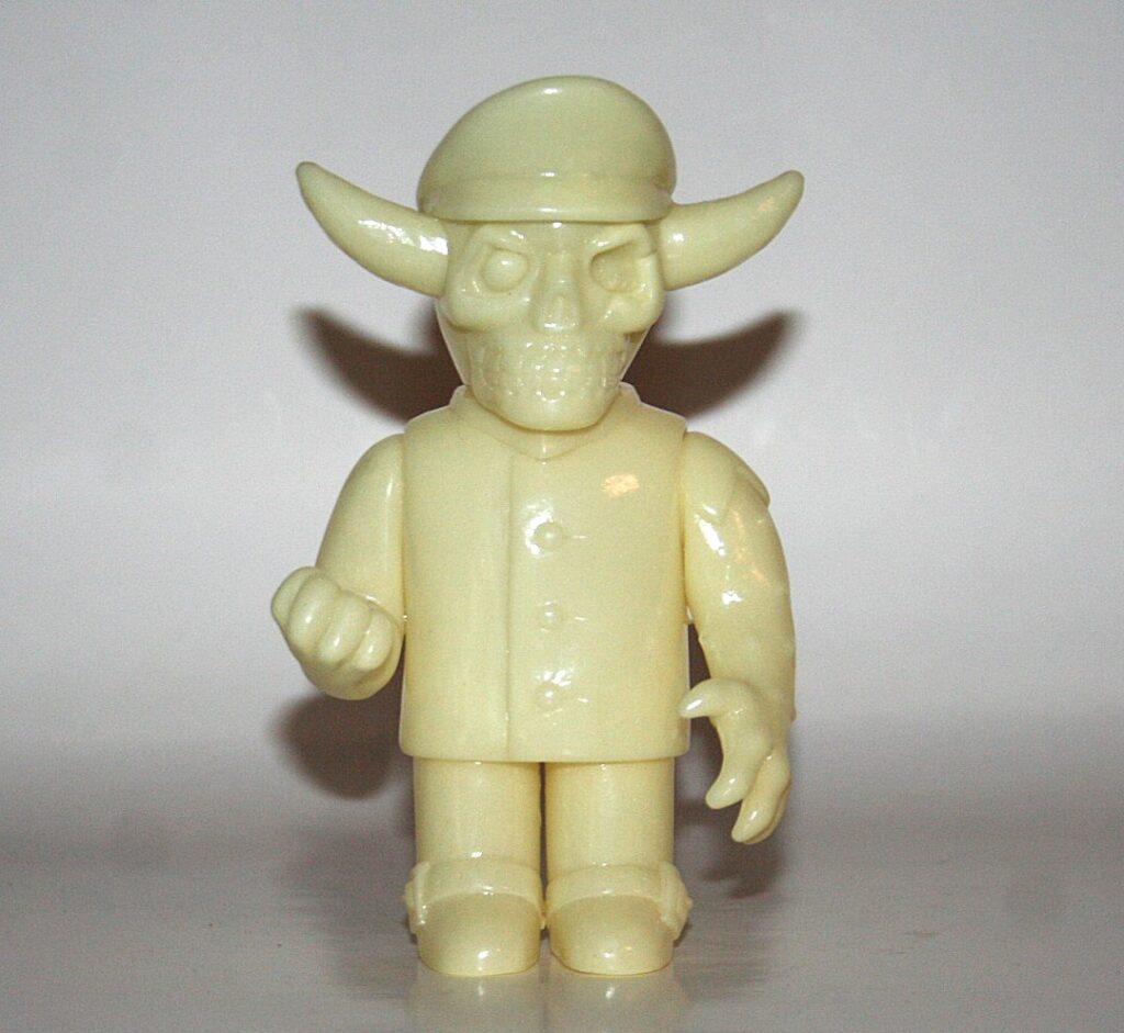 Cannibal Kaiju Glow In Dark Unpainted General Kyoufu