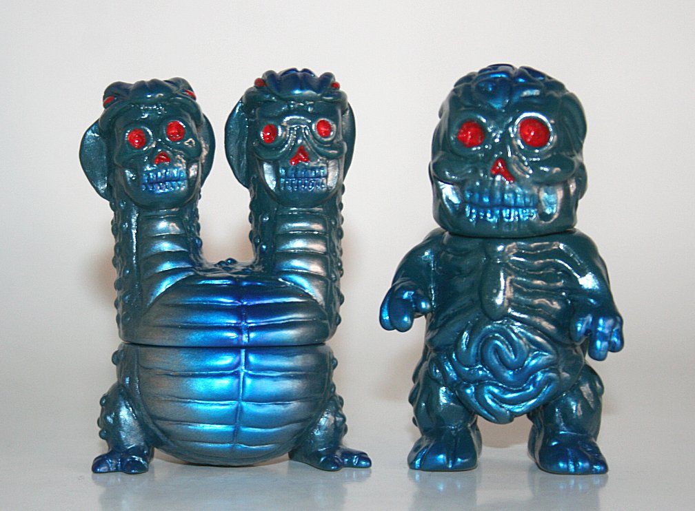 Splurrt Godzilla Blue Manduro and Dokoran