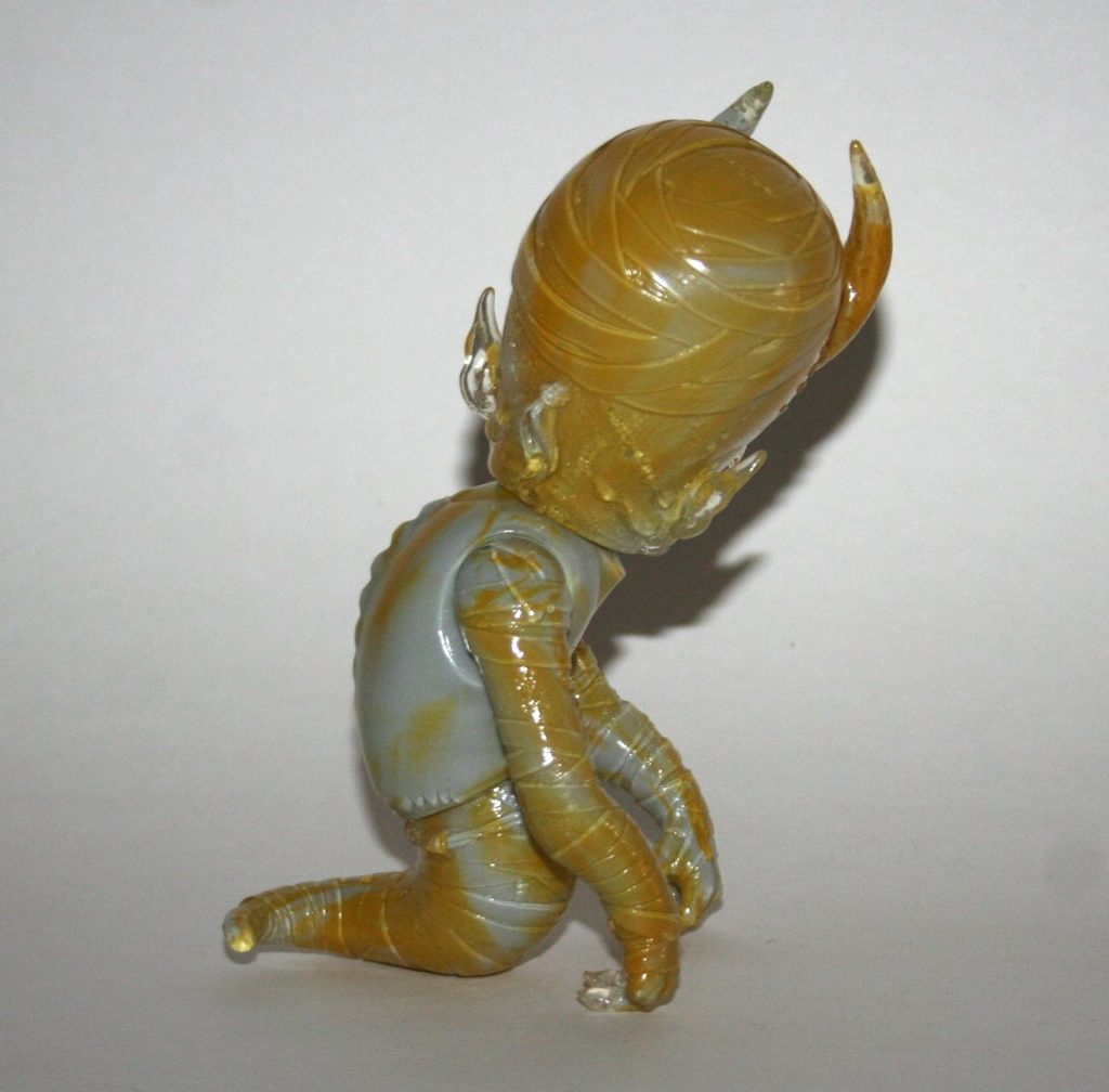 Secret Base x Pushead heviORM Screwbiter skullHevi Sofubi Figure