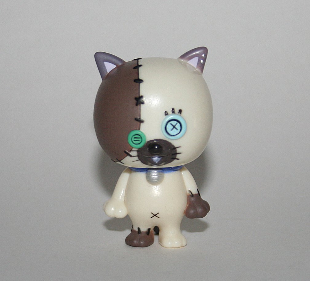 Medicom x Mames VAG Series 18 White Odori Neko Dancing Cat