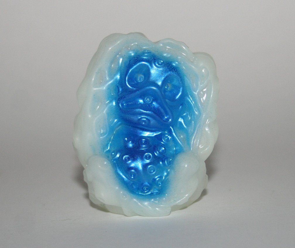 Medicom x Cosmos Project VAG Series 1 Milky White Emerian Meemie