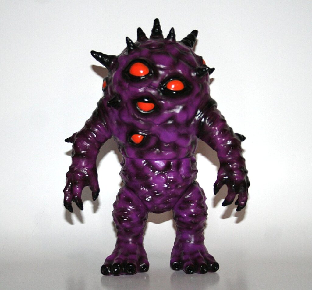 Max Toy x Medicom Meteor Kaiju Eyezon