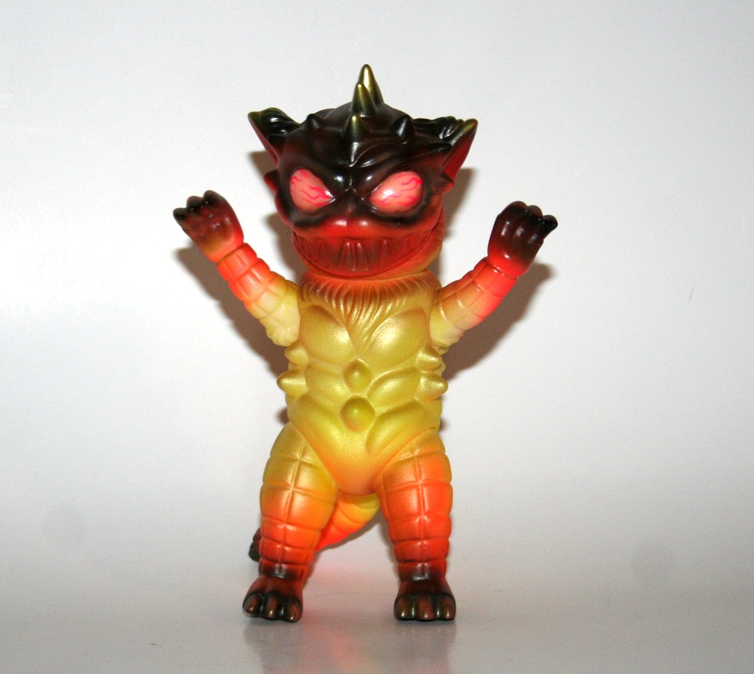 超人気の 新品bosscharged Dark Romantic PAUL KAIJU cancrystal.com