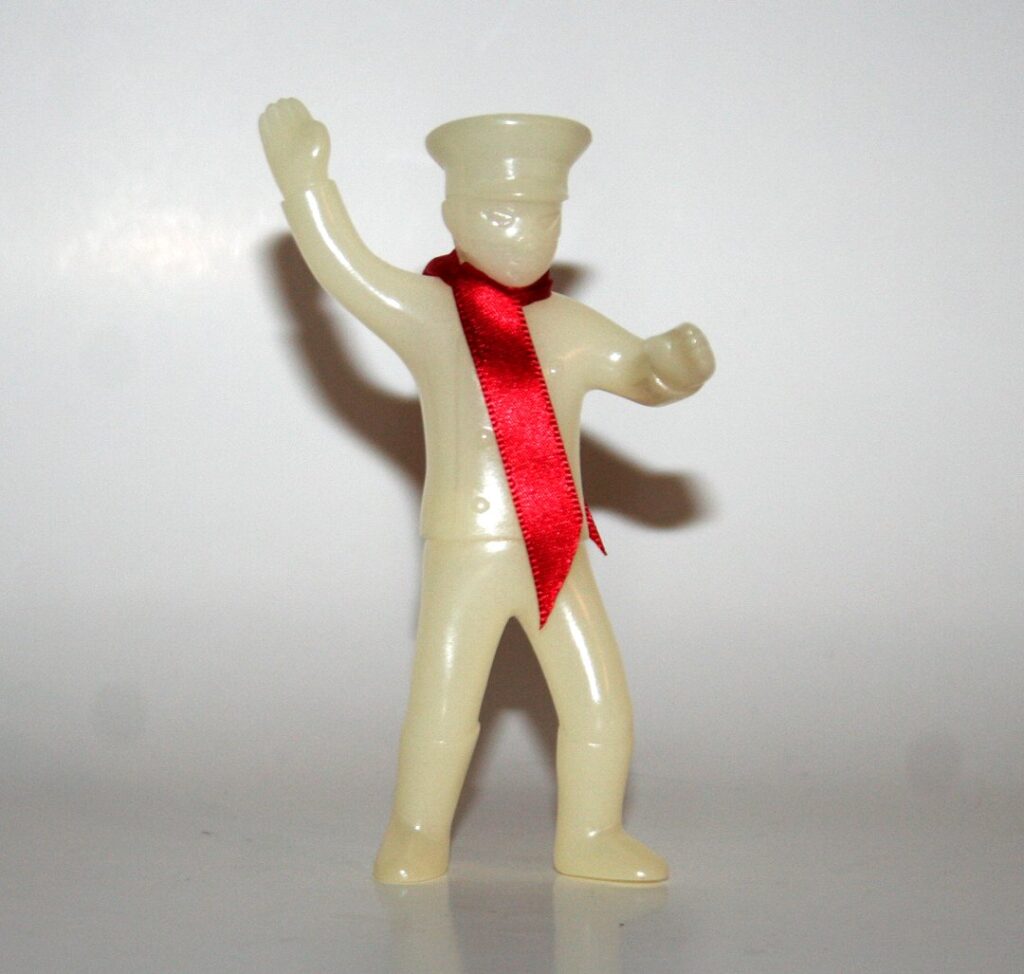 Rumble Monsters Unpainted Glow in Dark Leatherman