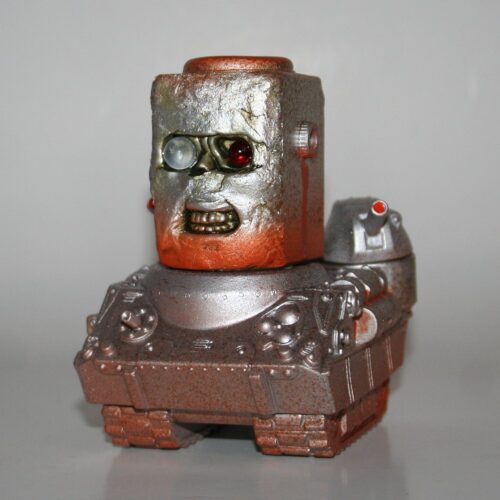 Plaseebo x Max Toy Custom Robot Tank