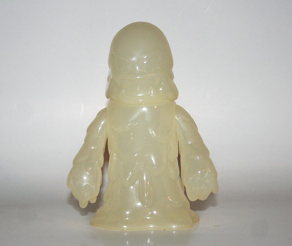 Rumble Monsters Unpainted Milky White Damnedron