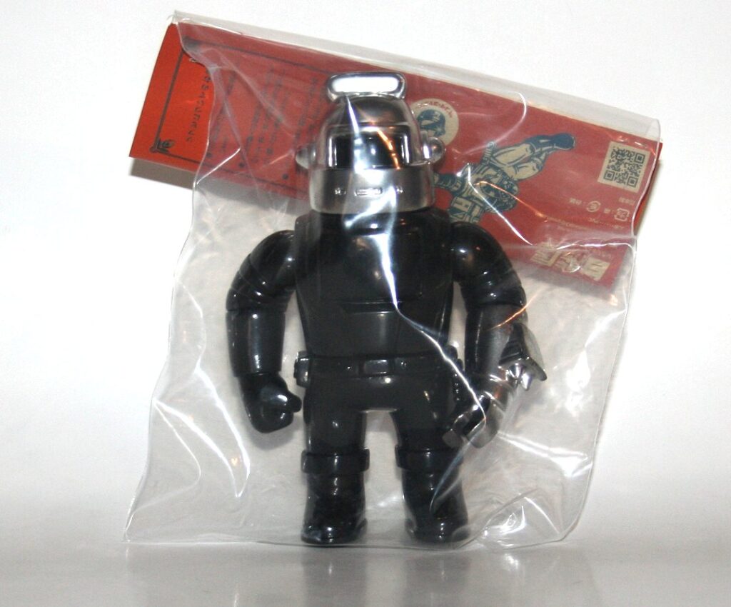 Shirokumaya Black and Silver Thunder Commando