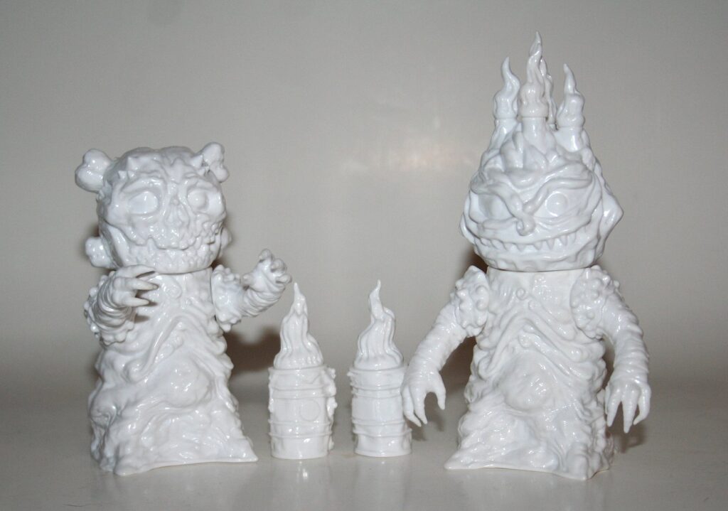 MVH x Unbox Last Man Standing White Kakumon and Togaimon