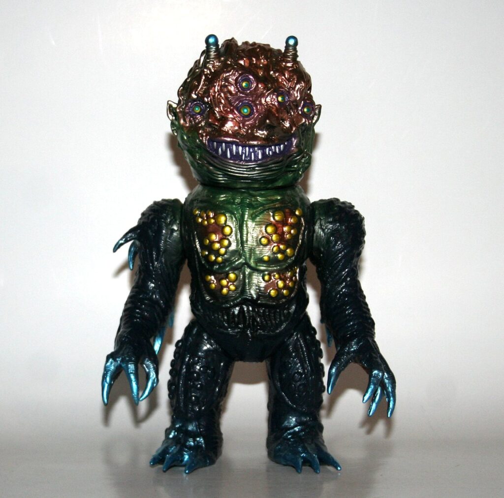 Rampage Toys x MVH Dark Blue Alien Hunter X
