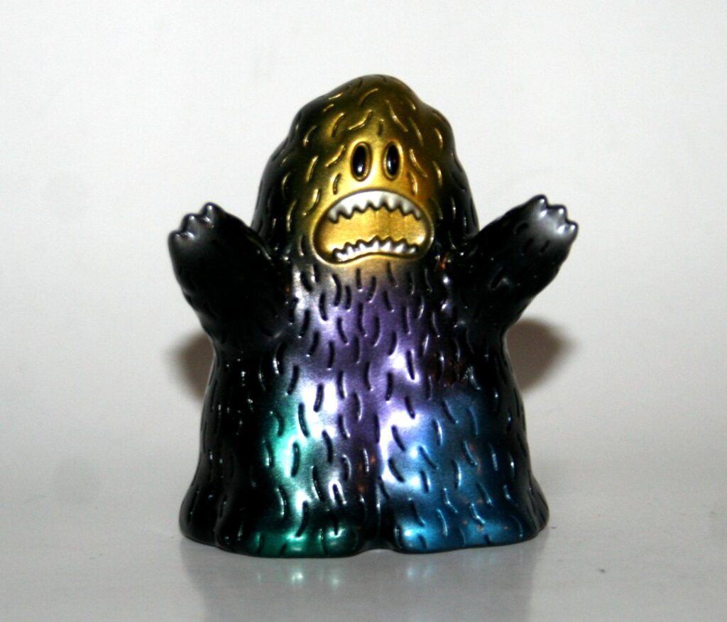 Uamou Gold Head Big Hairy Monster