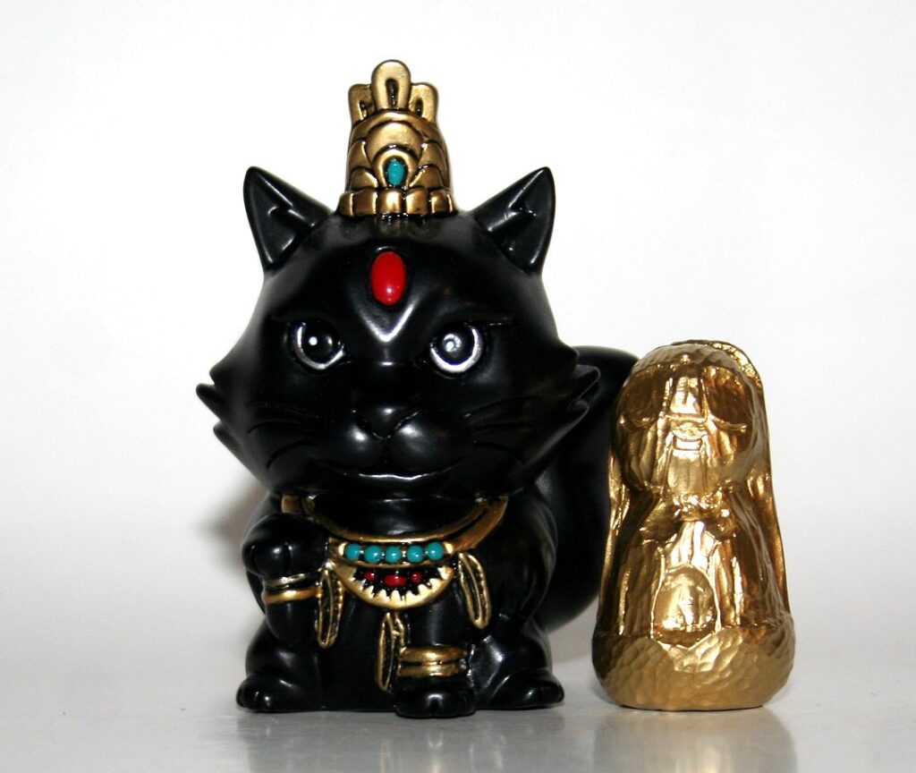 Kuidaore Toy Mini Black Lucky Nyanzeon with Omake