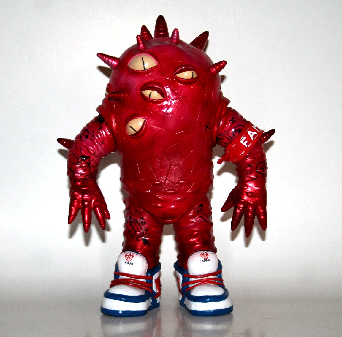 Max Toy Co x Javier Jimenez Gangsta Kaiju Eyezon