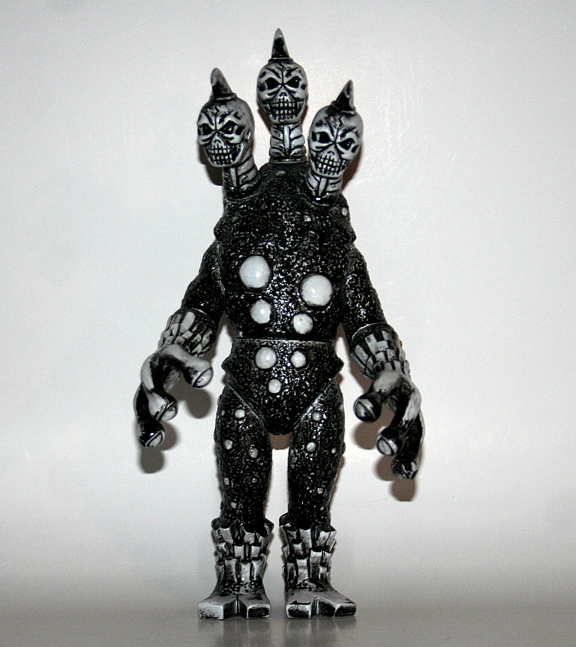 Max Toy Co x Skull Toys Custom Skull Alien Argus