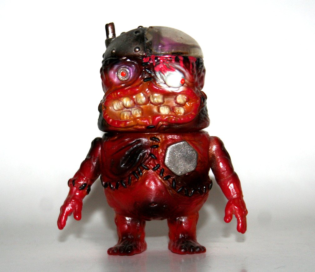Splurrt x FOE Gallery Exclusive Mecha Brain Cadaver Kid