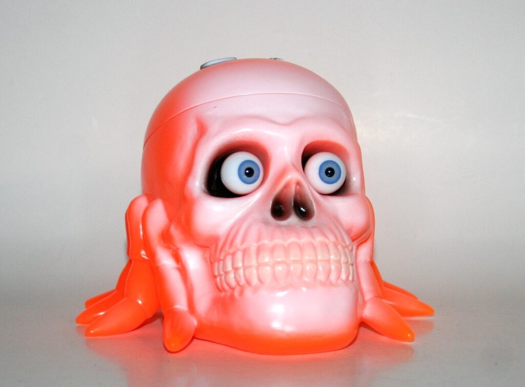 Shirahama Orange Spider Skull