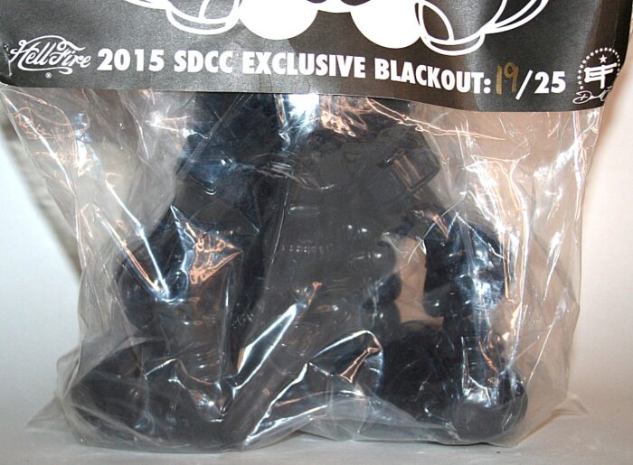 Blackbook toy Kiss My Ass one off｜David Flores x HellFire Canyon