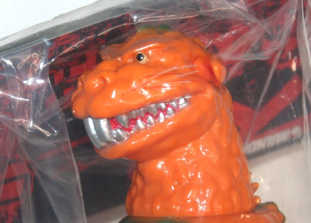 Zollmen x Mandarake Orange Gigantic Monster Nezura Sofubi Figure