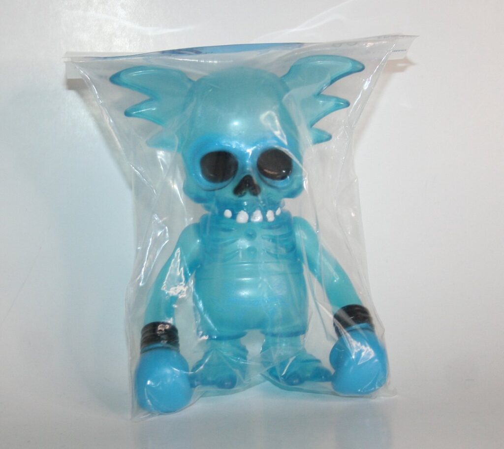 secretbase スカルウイング　パスヘッド　PUSHEAD アストロゾンビ Secret Base x Astro Zombies Rainy Day Skullwing — Vicious Fun