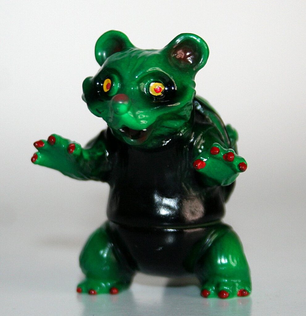 Undead Toys Green and Black Mini Bunbuku Chagama