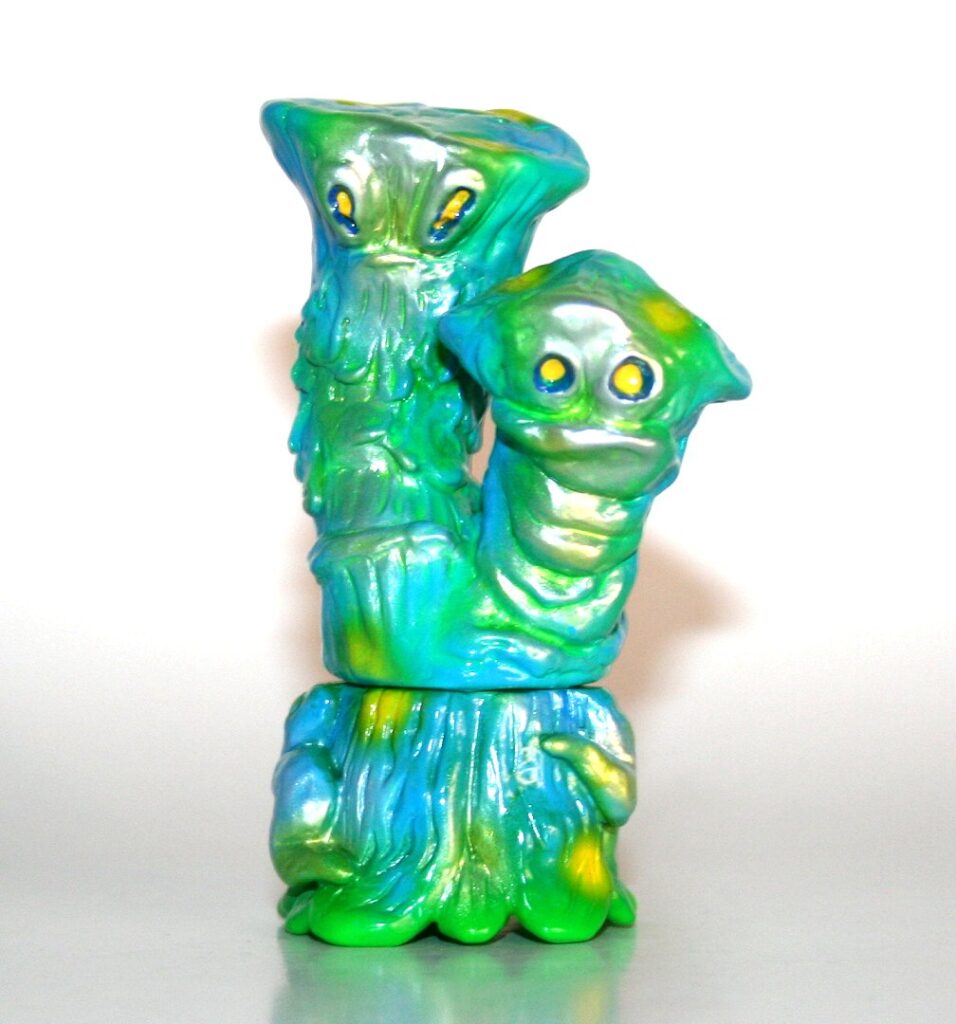 Tomulando Blue on Green Fungal Boyz