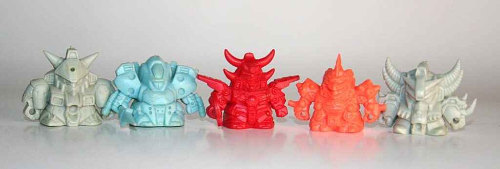 Unknown Lot of 5 SD Gundam Keshi