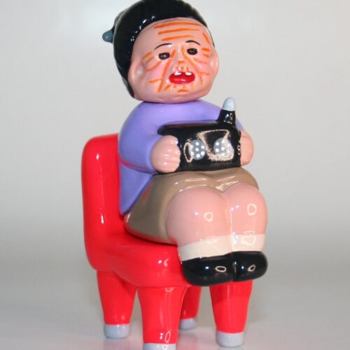 Dehara Red Chair Radio Kikuyo