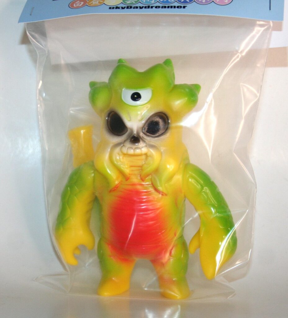 UkyDayDreamer Painted Yellow Dandaloa