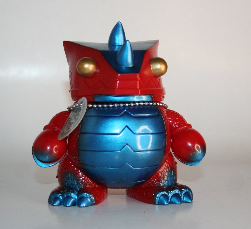 Shingangu Metallic Blue on Red Uchudon