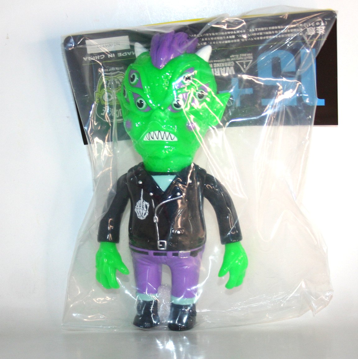 MVH x Headlock Studio Green 6 Eyed Ghoul