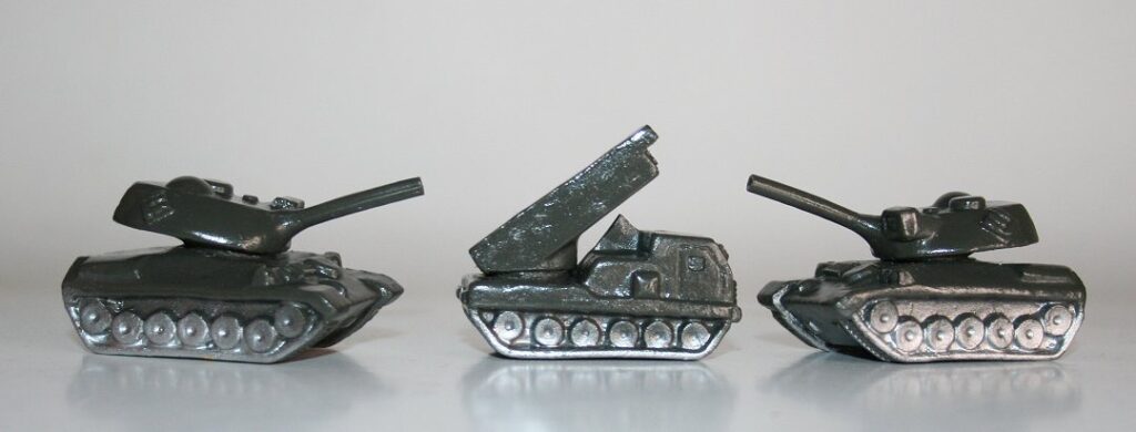 Sunguts Grey Tank Set A