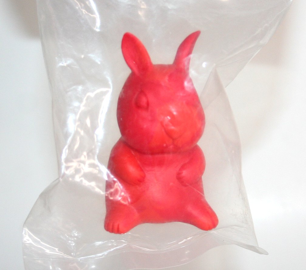 Shikaruna Red Sitting Bunny