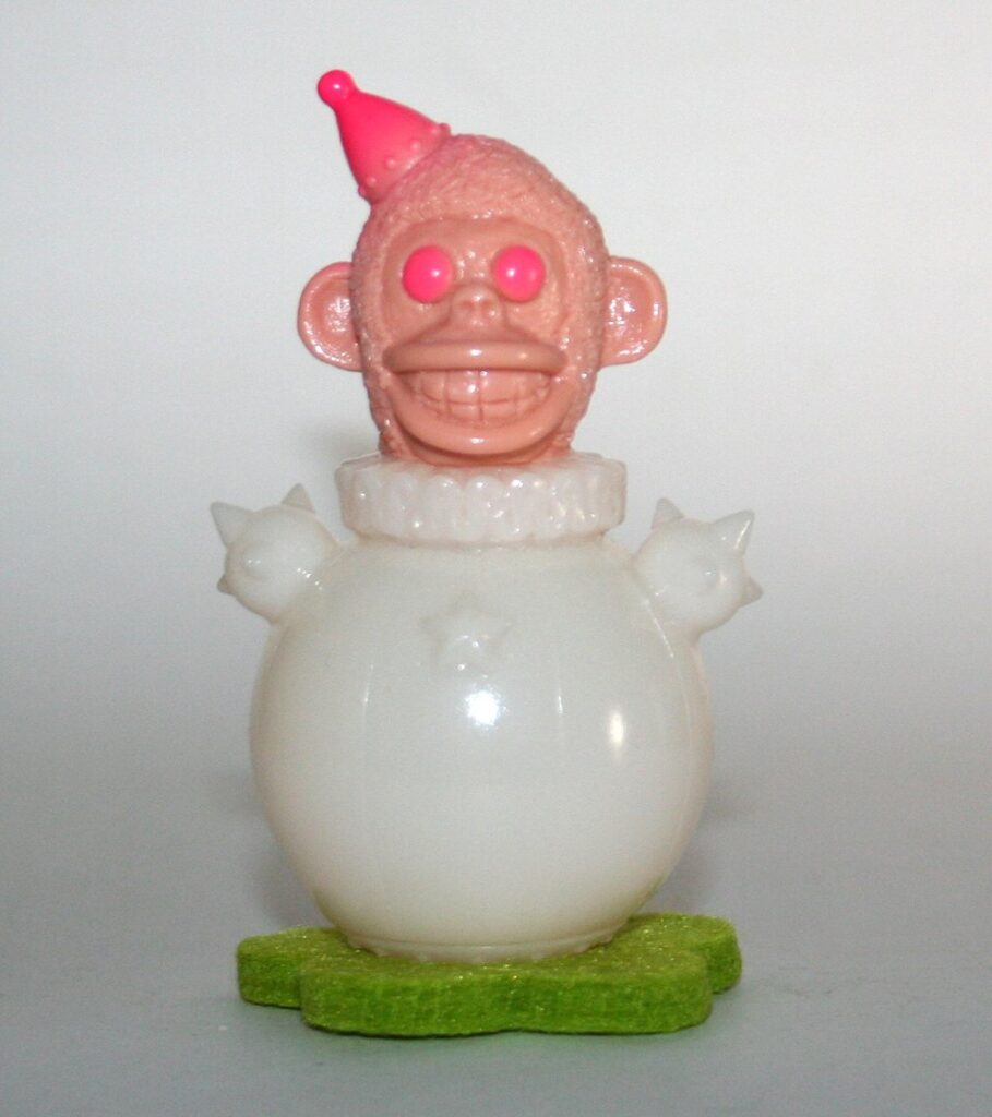 Kikkake Roly Poly Glow Monkey Bomb