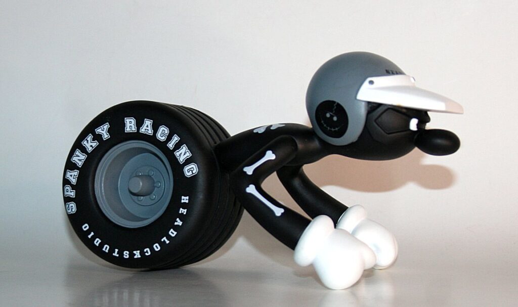 Headlock Studio White Helmet Wheelie Ant