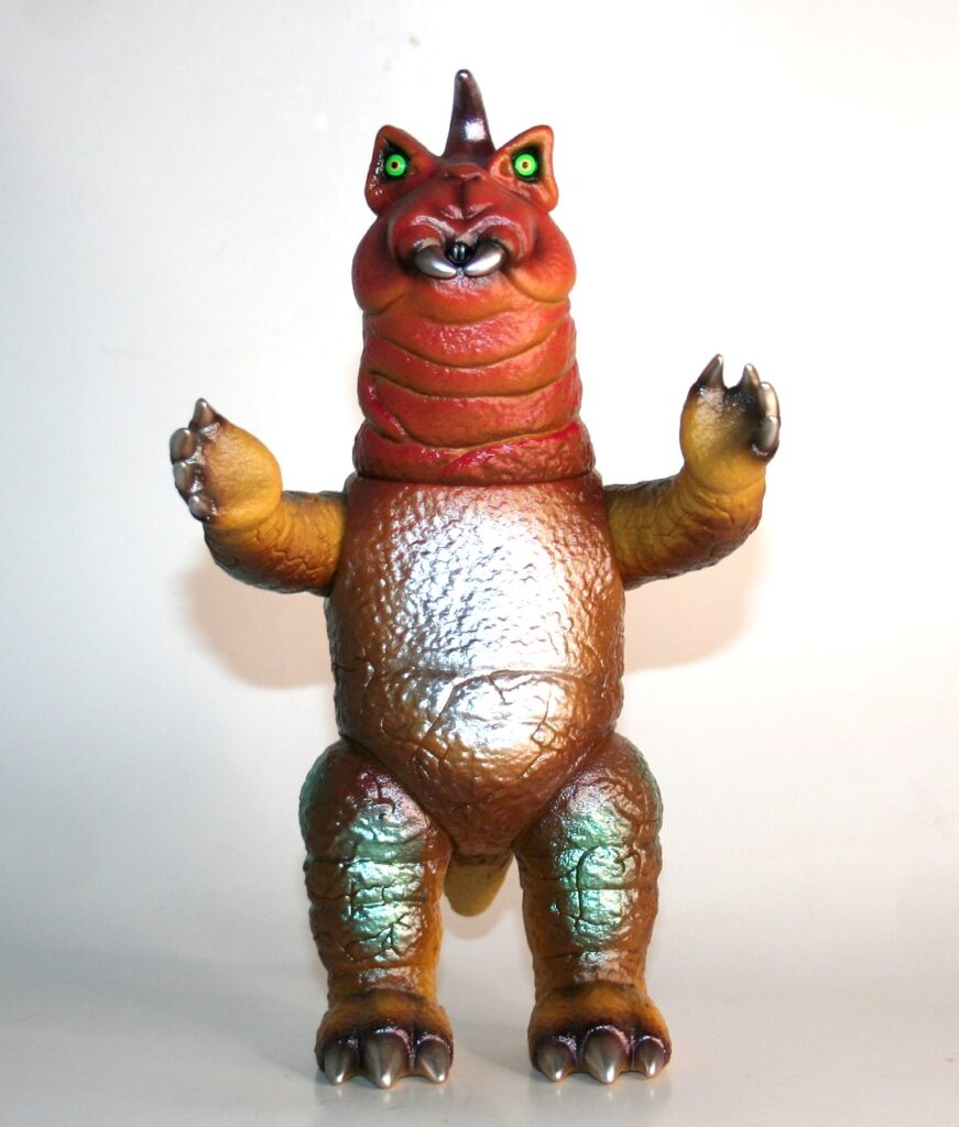 Kaiju Colossus Brown Majlis