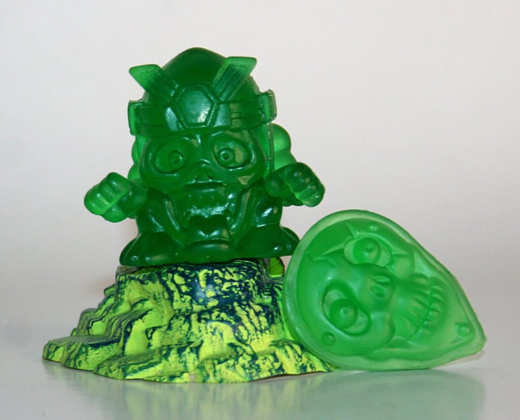 DeathCat Toys Green Color Blue Ghoul Keshi
