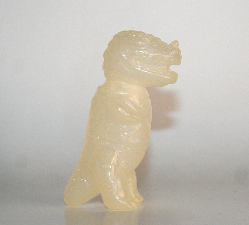 Suragamark Lame Milky White Big Head Dino
