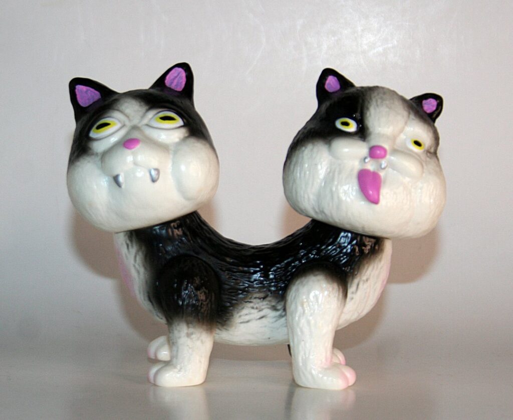 Wing LalaToy White and Black Two Headed Cat